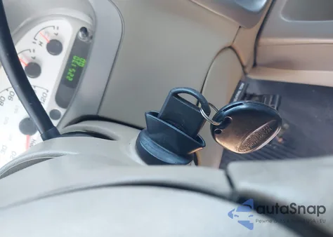 2005 Ford Explorer Sport Trac Adrenalin/Xls/Xlt z USA, uszkodzony, nr VIN 1FMZU77K75UA17370